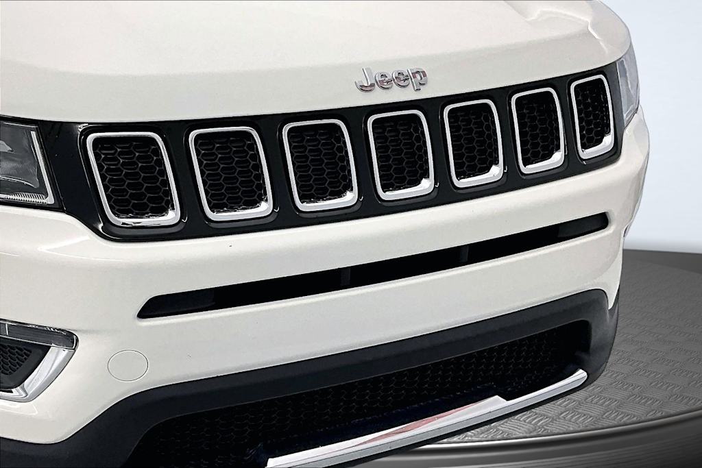 Thumbnail: 2018 Jeep Compass - 27