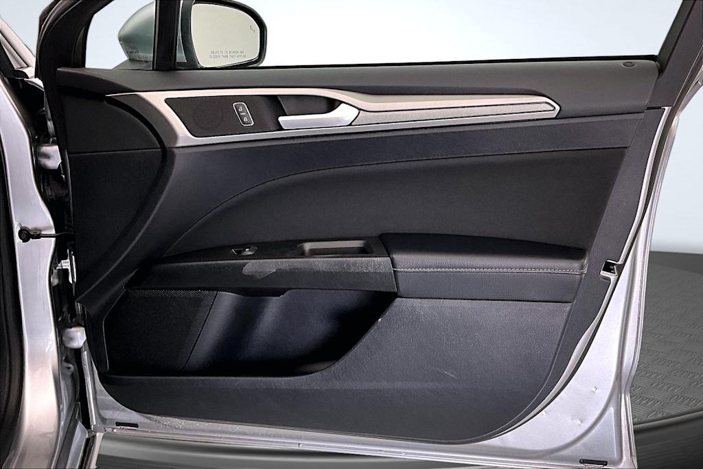 Thumbnail: 2020 Ford Fusion - 25