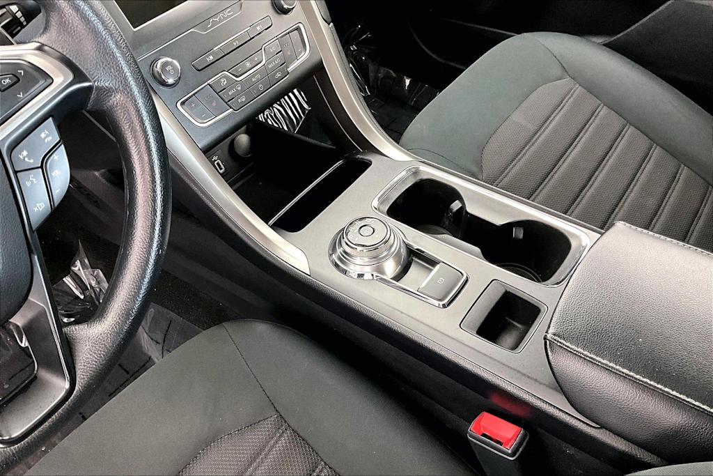 Thumbnail: 2020 Ford Fusion - 17