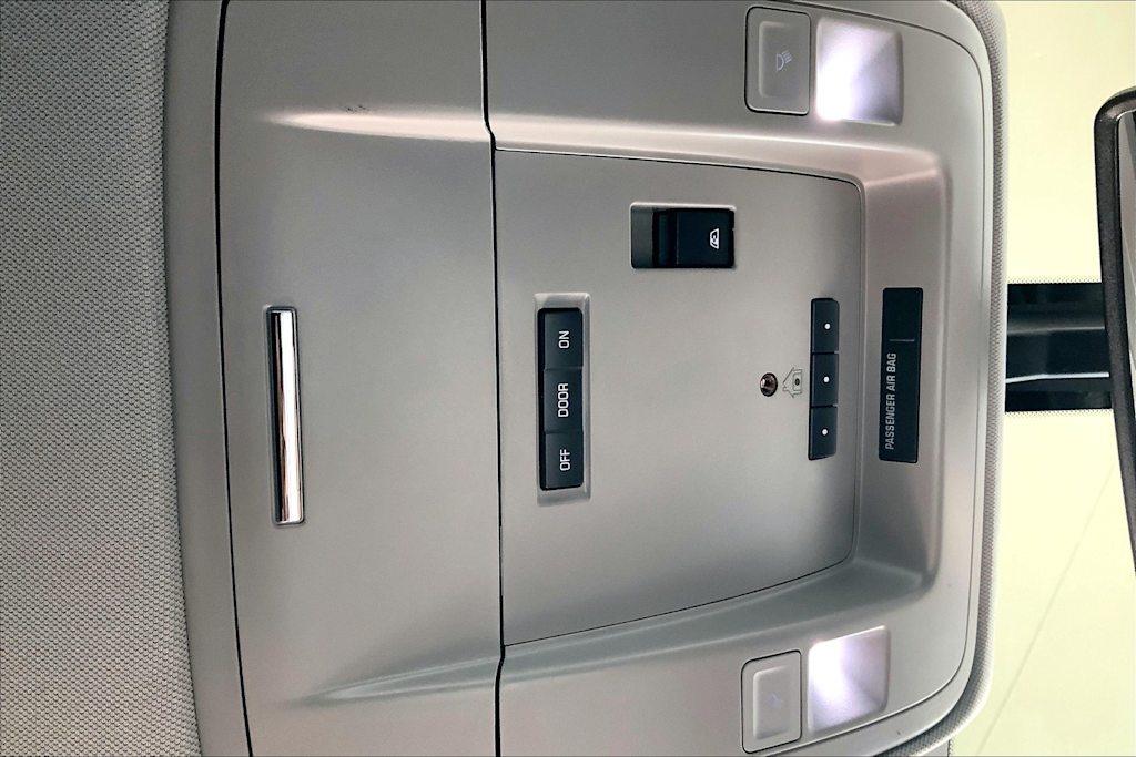 Thumbnail: 2017 Chevrolet Silverado 1500 - 27