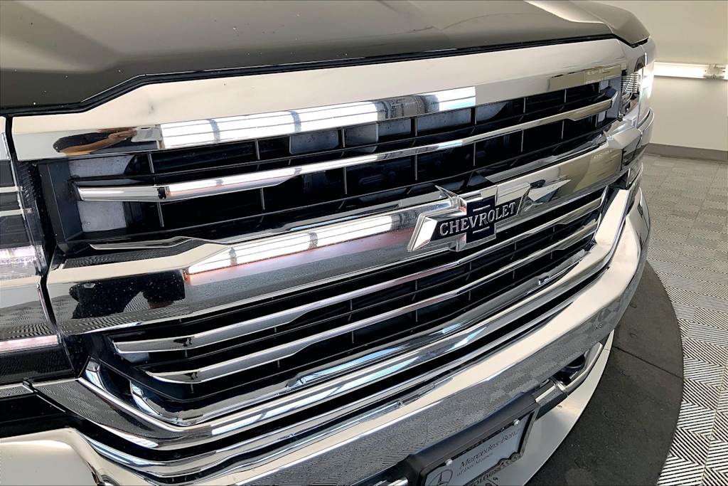 Thumbnail: 2017 Chevrolet Silverado 1500 - 26
