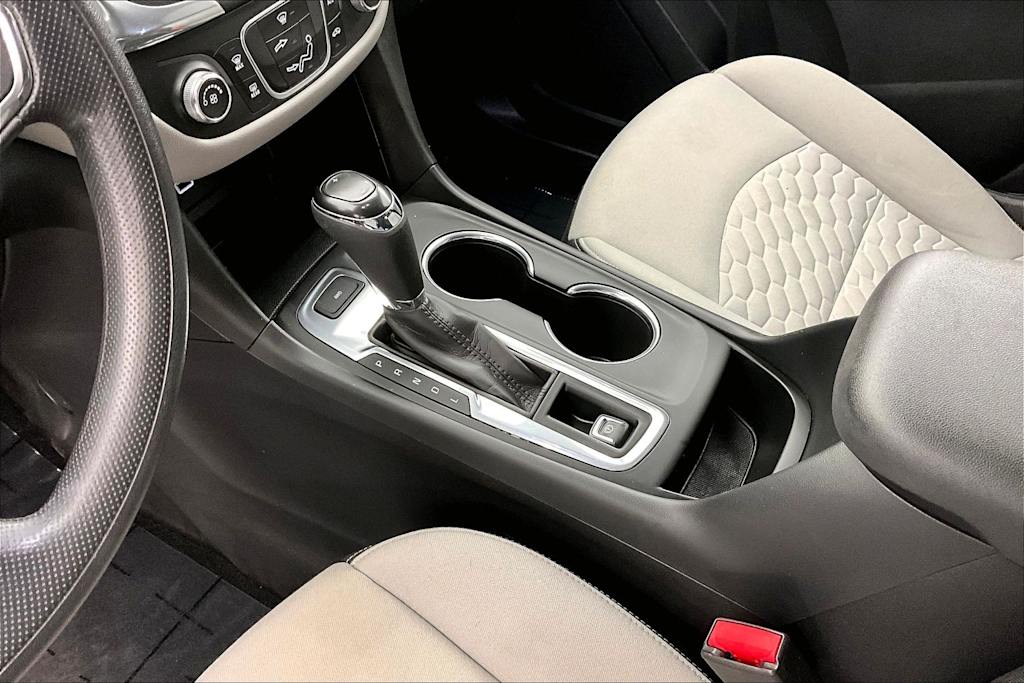 Thumbnail: 2020 Chevrolet Equinox - 16