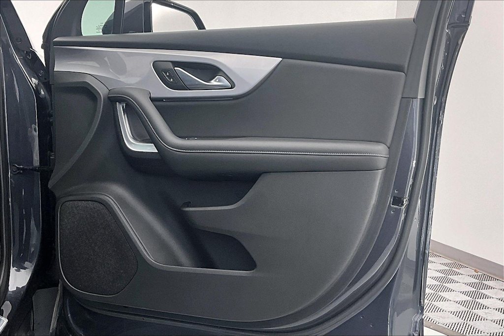 Thumbnail: 2022 Chevrolet Blazer - 25