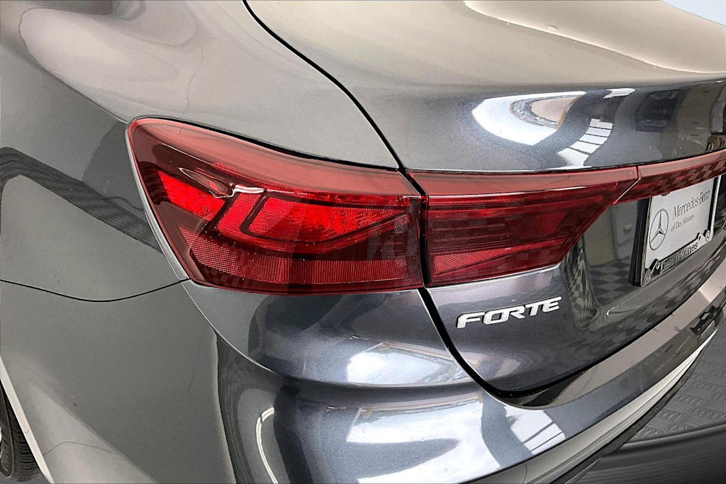 Thumbnail: 2023 Kia Forte - 26