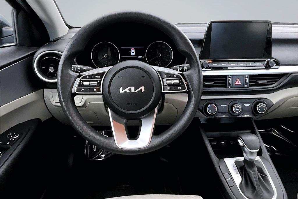Thumbnail: 2023 Kia Forte - 14