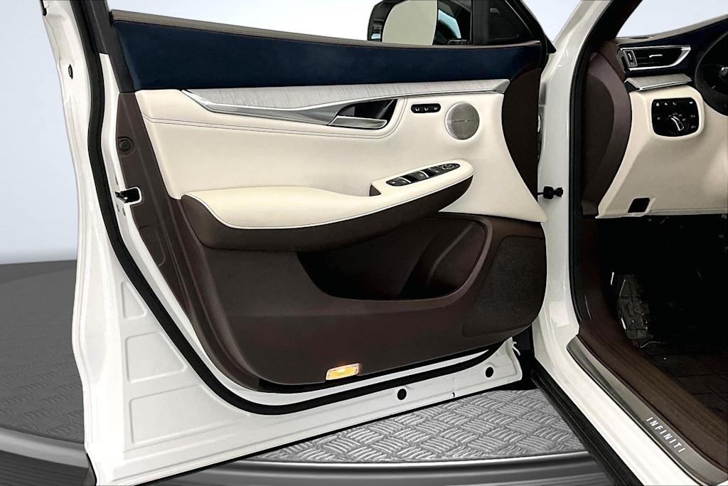 Thumbnail: 2022 INFINITI QX50 - 24