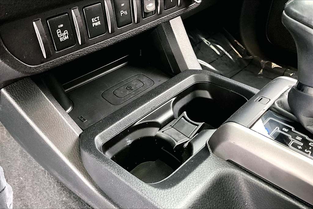 Thumbnail: 2017 Toyota Tacoma - 28