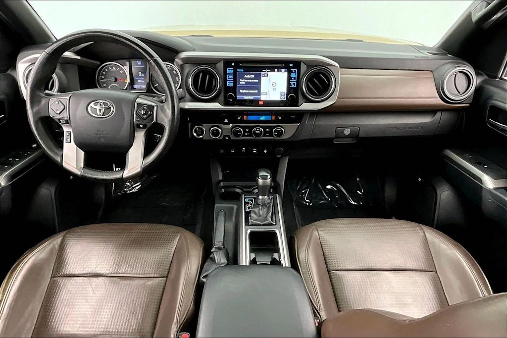 Thumbnail: 2017 Toyota Tacoma - 10