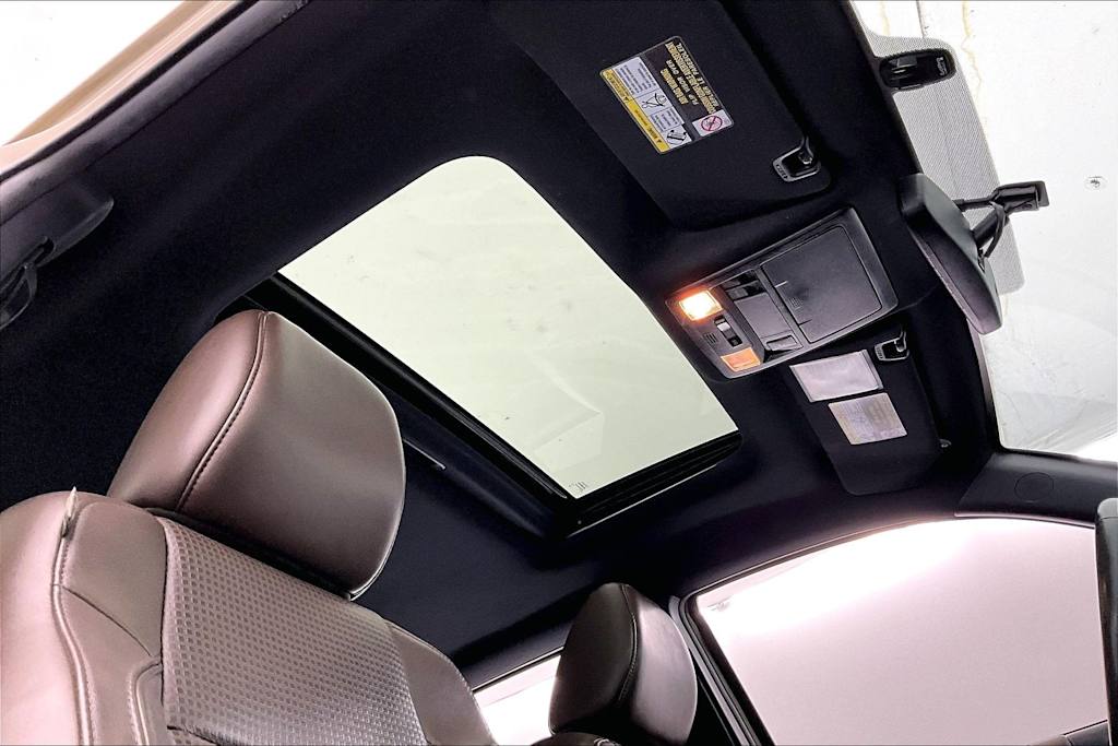 Thumbnail: 2017 Toyota Tacoma - 23