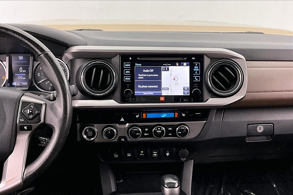 Thumbnail: 2017 Toyota Tacoma - 15