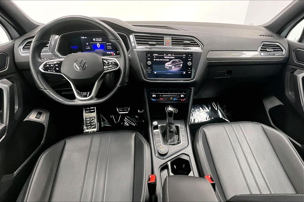 Thumbnail: 2022 Volkswagen Tiguan - 10