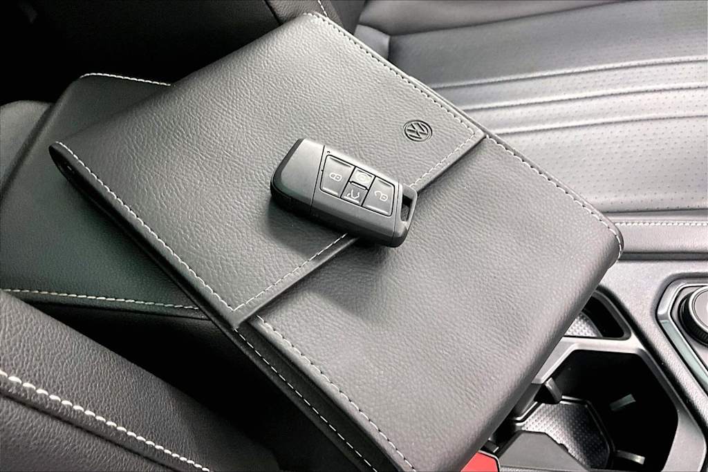 Thumbnail: 2022 Volkswagen Tiguan - 20