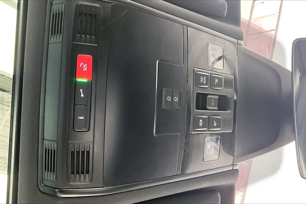 Thumbnail: 2022 Volkswagen Tiguan - 28