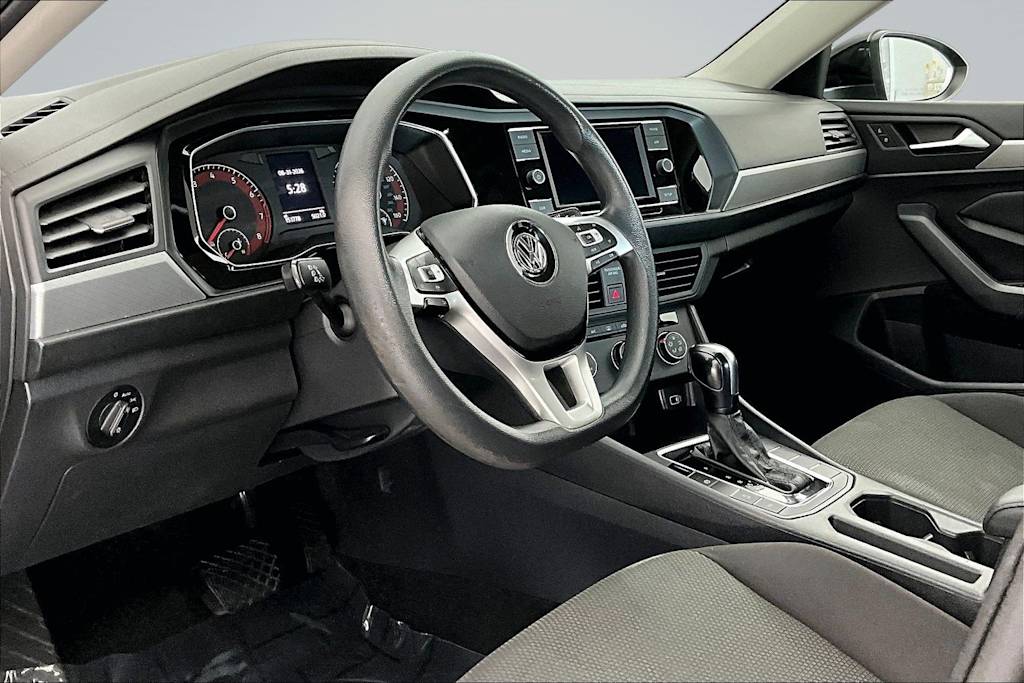 Thumbnail: 2019 Volkswagen Jetta - 2