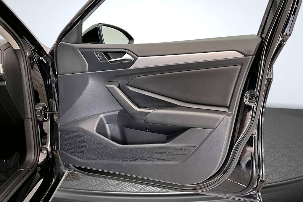 Thumbnail: 2019 Volkswagen Jetta - 25