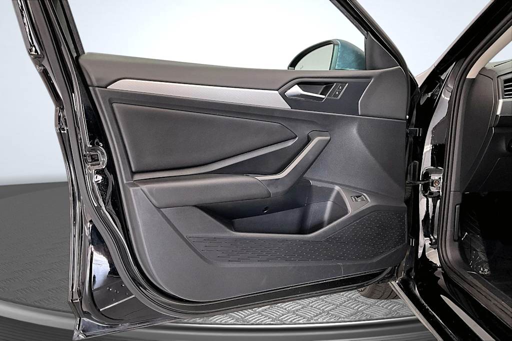 Thumbnail: 2019 Volkswagen Jetta - 24