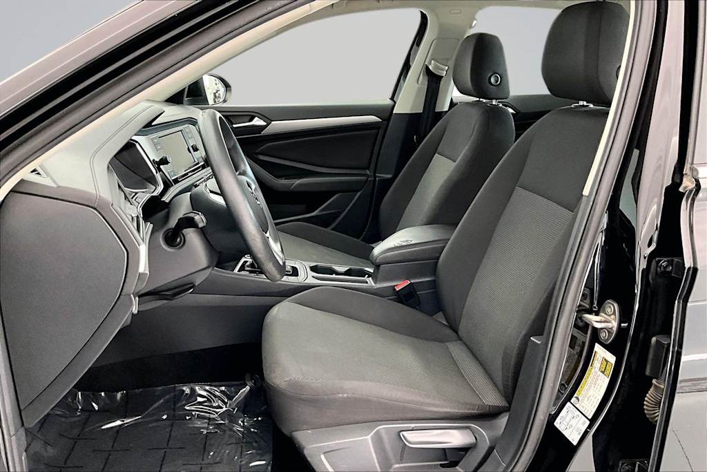 Thumbnail: 2019 Volkswagen Jetta - 11