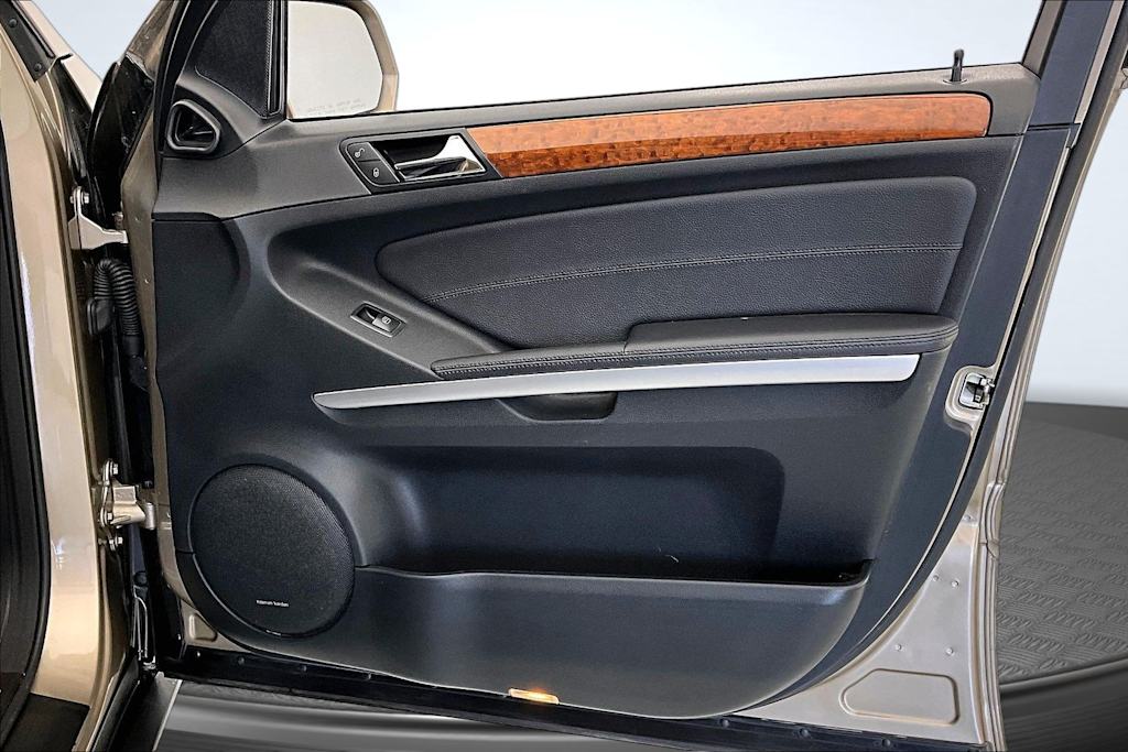 Thumbnail: 2009 Mercedes-Benz M-Class - 25
