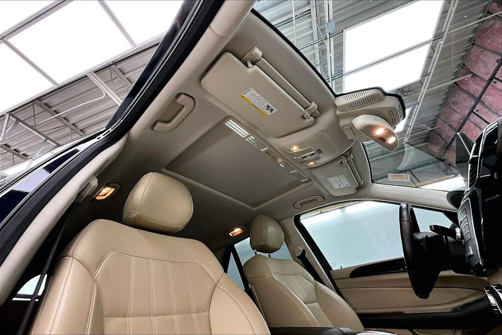 Thumbnail: 2018 Mercedes-Benz GLE - 23