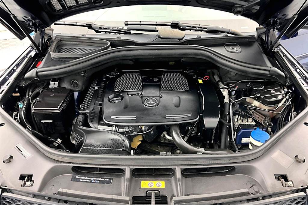 Thumbnail: 2016 Mercedes-Benz GLE - 9