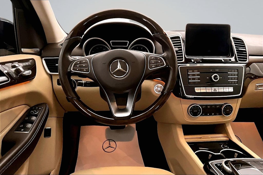 Thumbnail: 2016 Mercedes-Benz GLE - 14