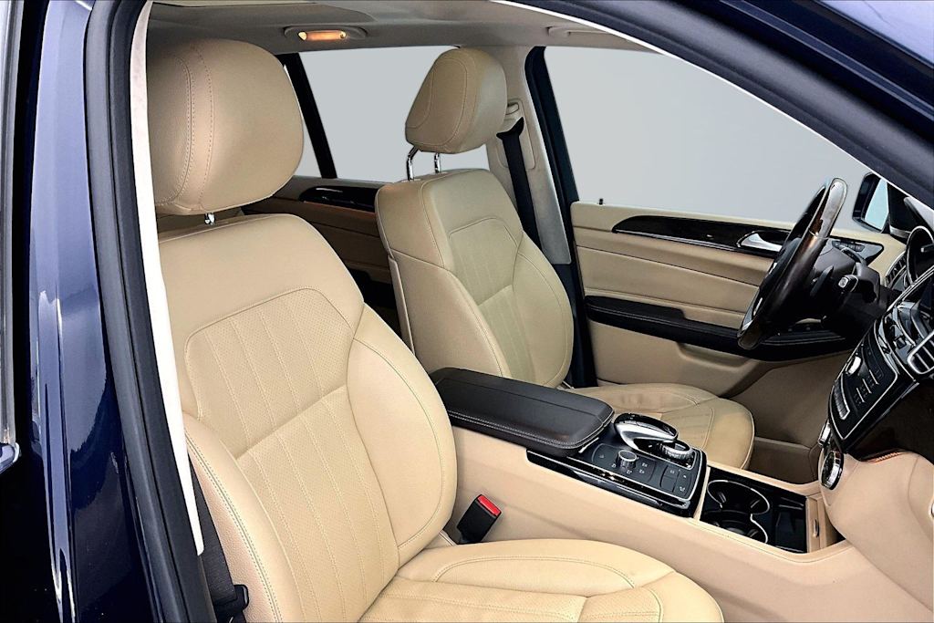 Thumbnail: 2016 Mercedes-Benz GLE - 12
