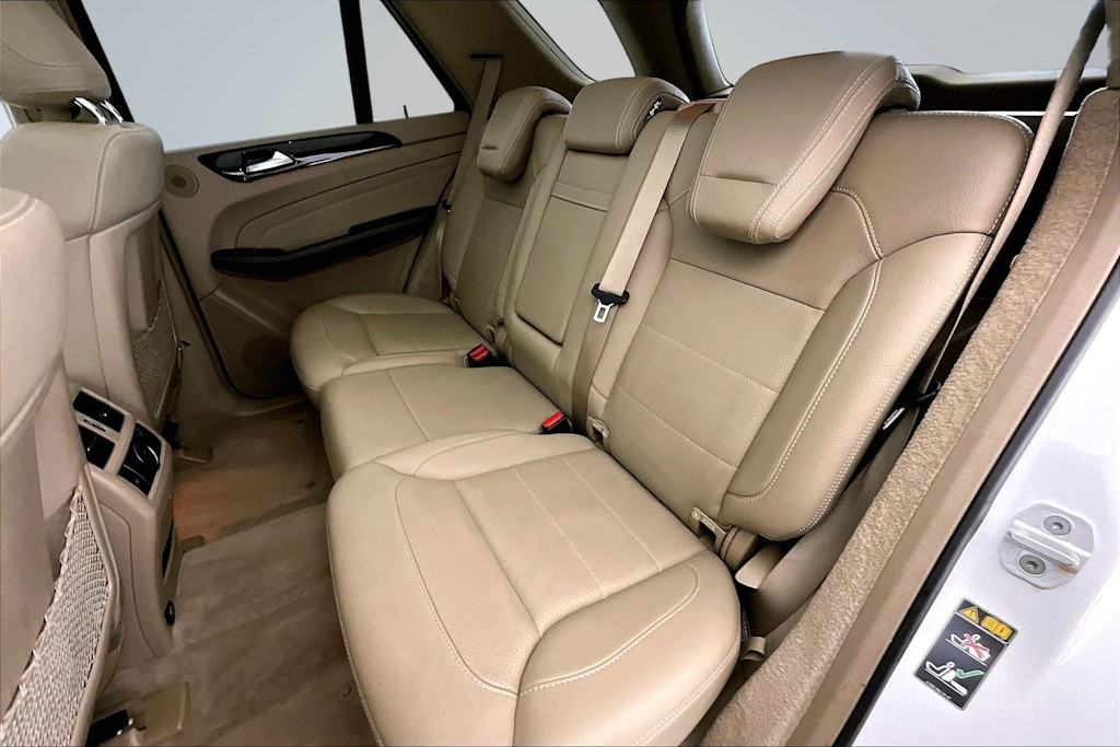Thumbnail: 2015 Mercedes-Benz M-Class - 21