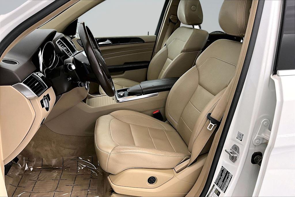 Thumbnail: 2015 Mercedes-Benz M-Class - 11