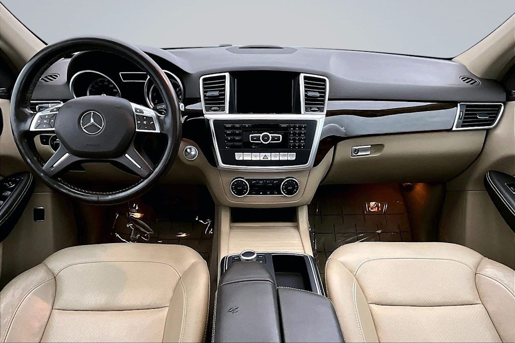 Thumbnail: 2015 Mercedes-Benz M-Class - 10