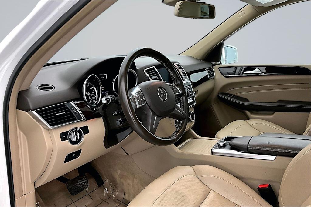 Thumbnail: 2015 Mercedes-Benz M-Class - 2