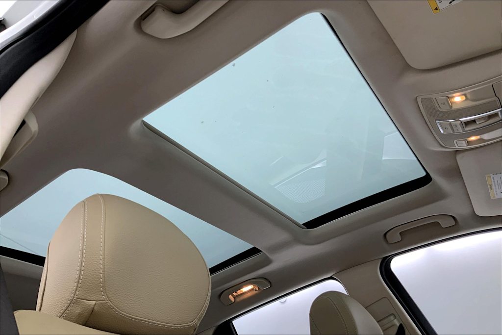 Thumbnail: 2016 Mercedes-Benz GLE - 21