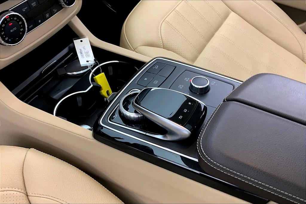 Thumbnail: 2016 Mercedes-Benz GLE - 15