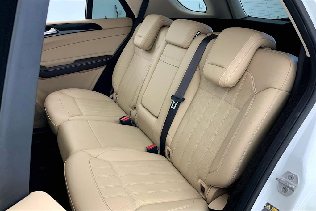 Thumbnail: 2016 Mercedes-Benz GLE - 19