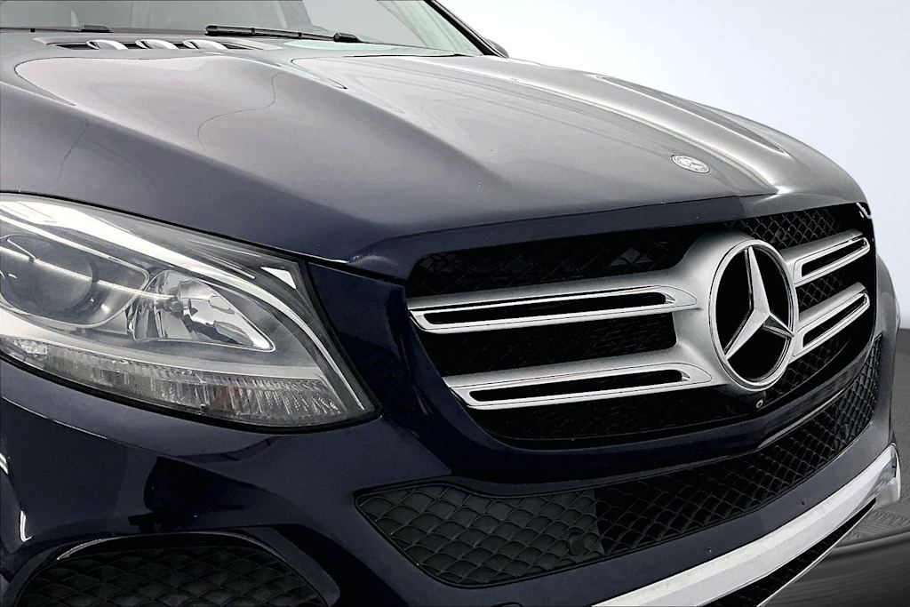 Thumbnail: 2017 Mercedes-Benz GLE - 28