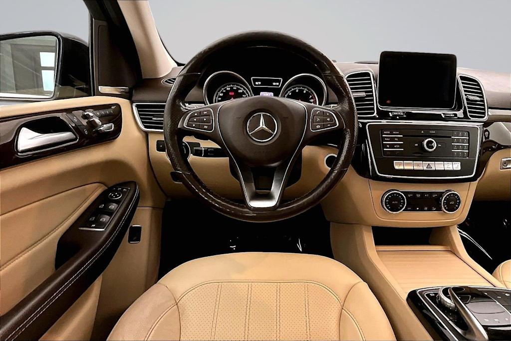 Thumbnail: 2017 Mercedes-Benz GLE - 14
