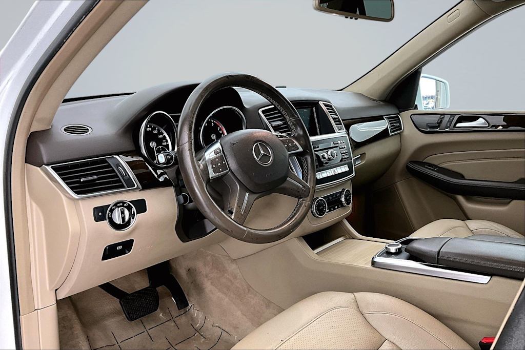 Thumbnail: 2015 Mercedes-Benz M-Class - 2