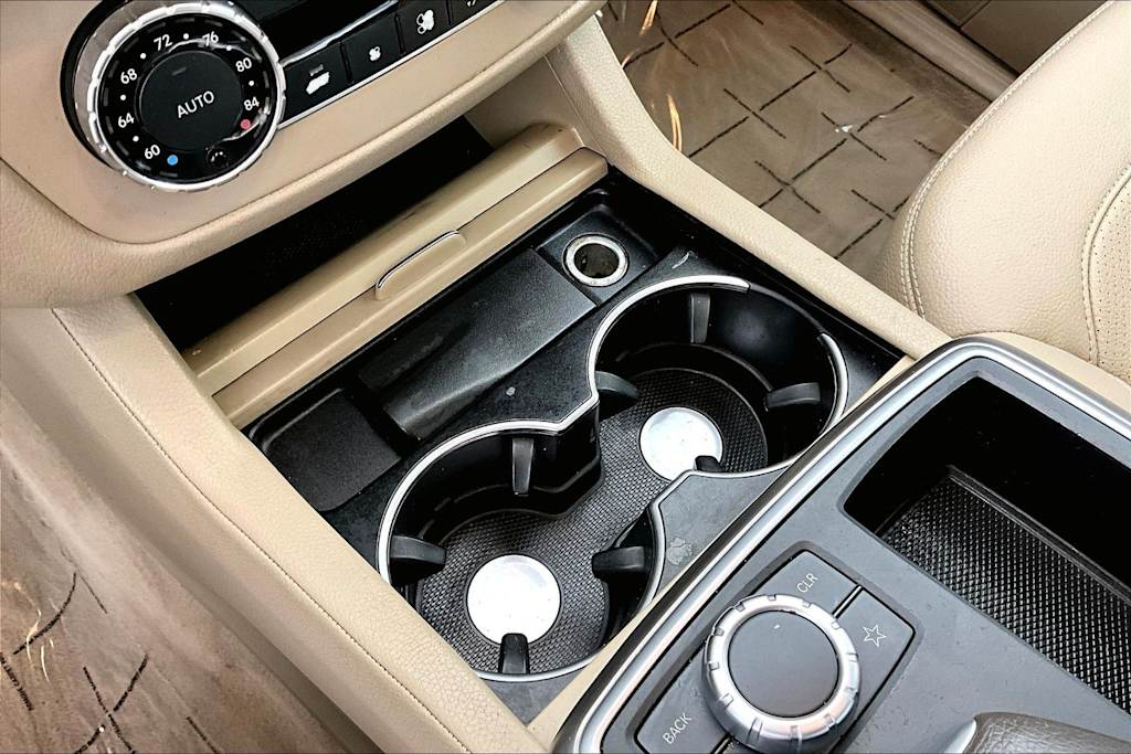 Thumbnail: 2015 Mercedes-Benz M-Class - 28