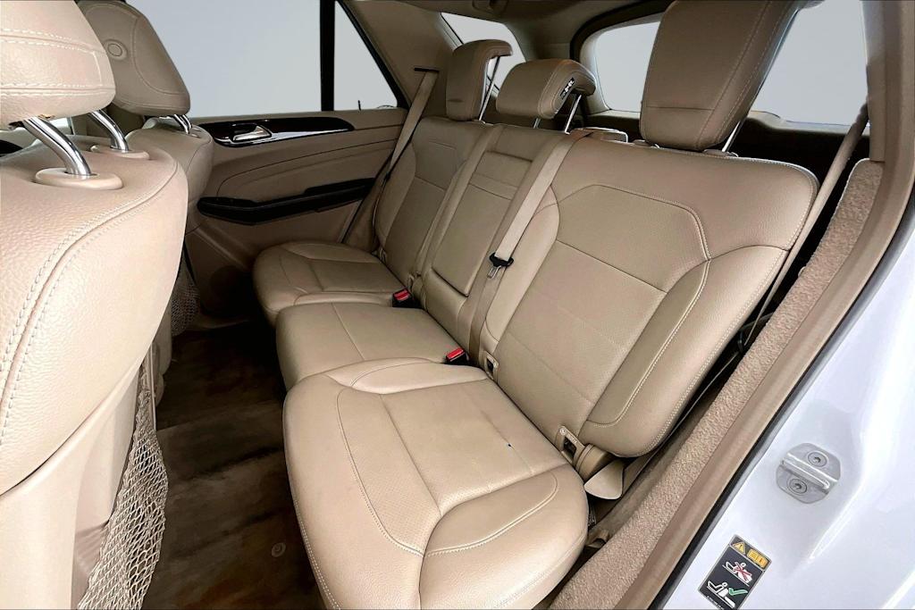 Thumbnail: 2015 Mercedes-Benz M-Class - 22