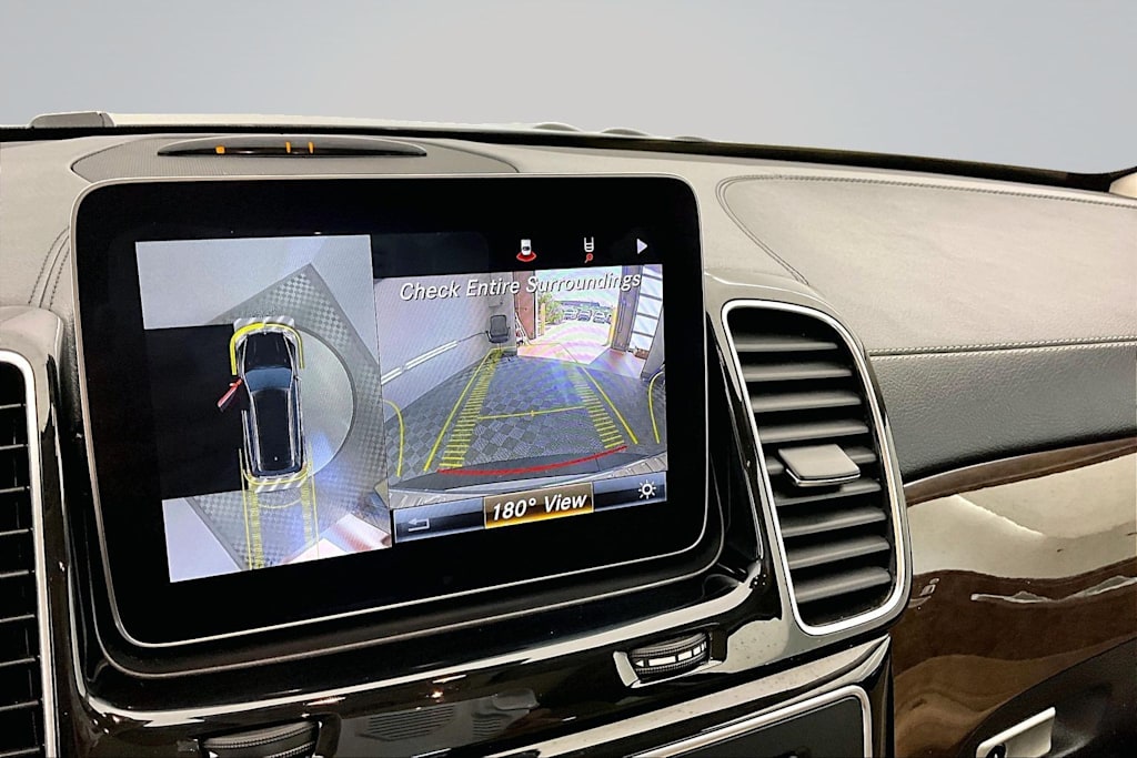 Thumbnail: 2019 Mercedes-Benz GLS - 16