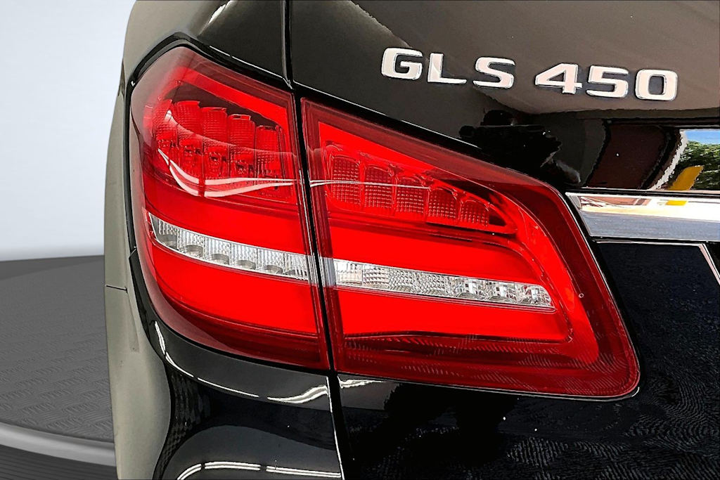 Thumbnail: 2019 Mercedes-Benz GLS - 26