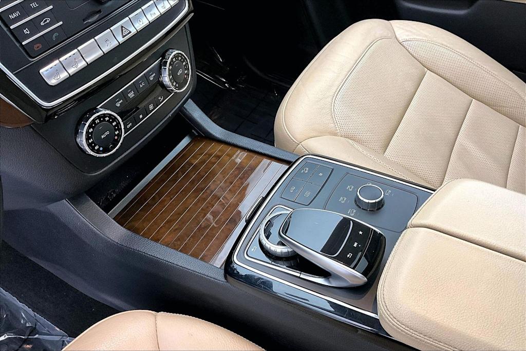 Thumbnail: 2017 Mercedes-Benz GLS - 17