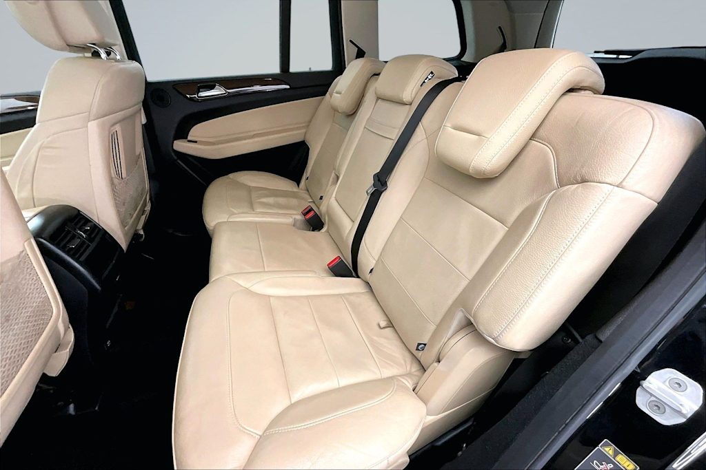 Thumbnail: 2017 Mercedes-Benz GLS - 21