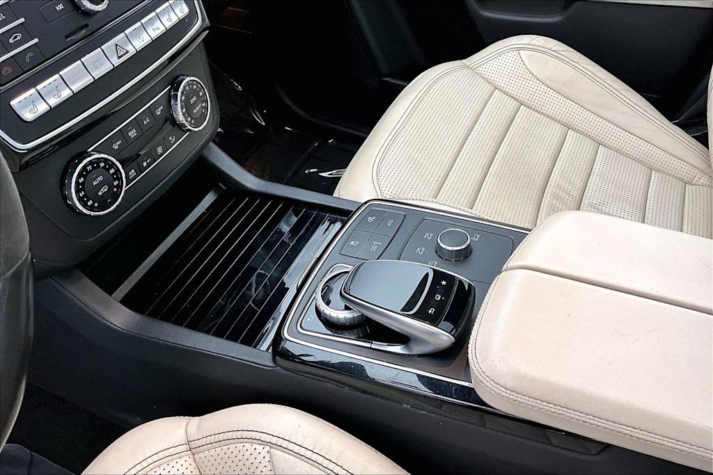 Thumbnail: 2017 Mercedes-Benz GLS - 17
