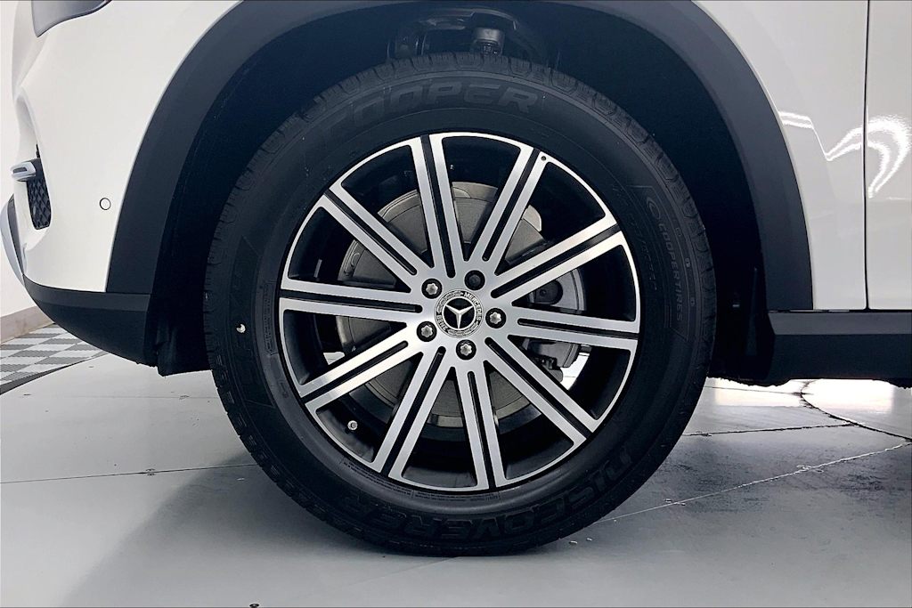 Thumbnail: 2026 Mercedes-Benz GLE - 8