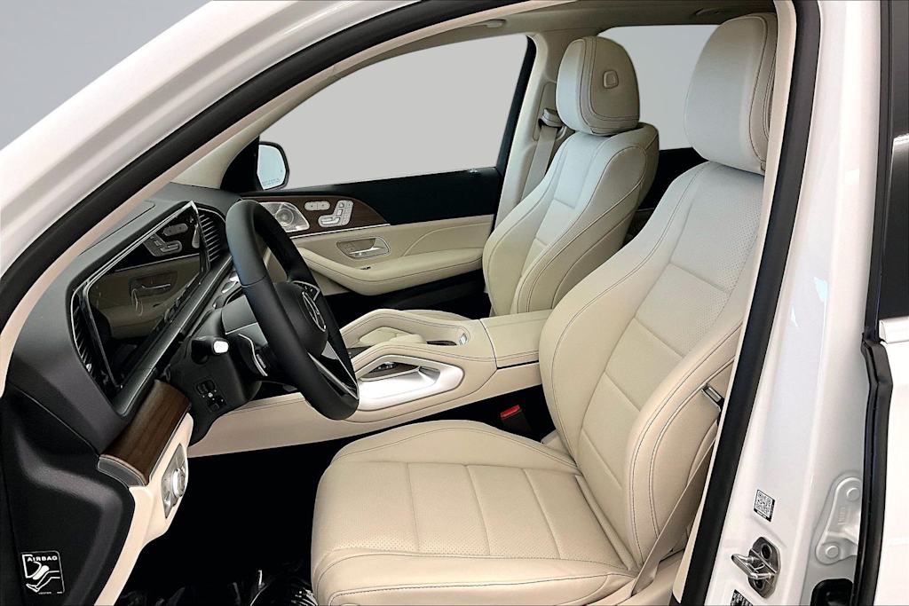 Thumbnail: 2026 Mercedes-Benz GLE - 10