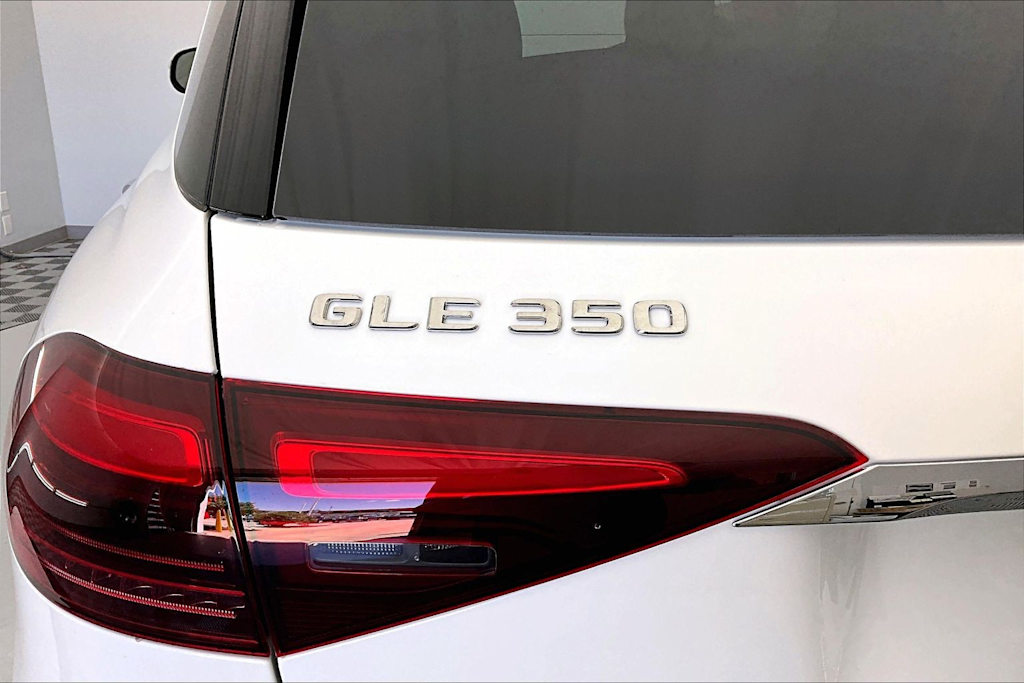 Thumbnail: 2026 Mercedes-Benz GLE - 20