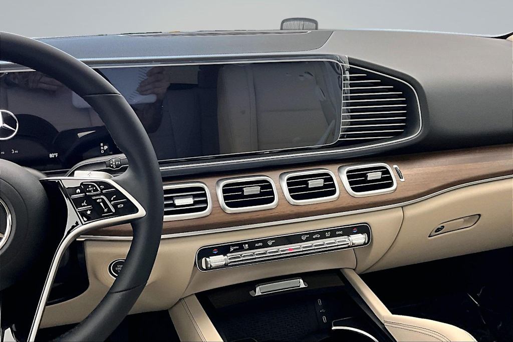 Thumbnail: 2026 Mercedes-Benz GLE - 14