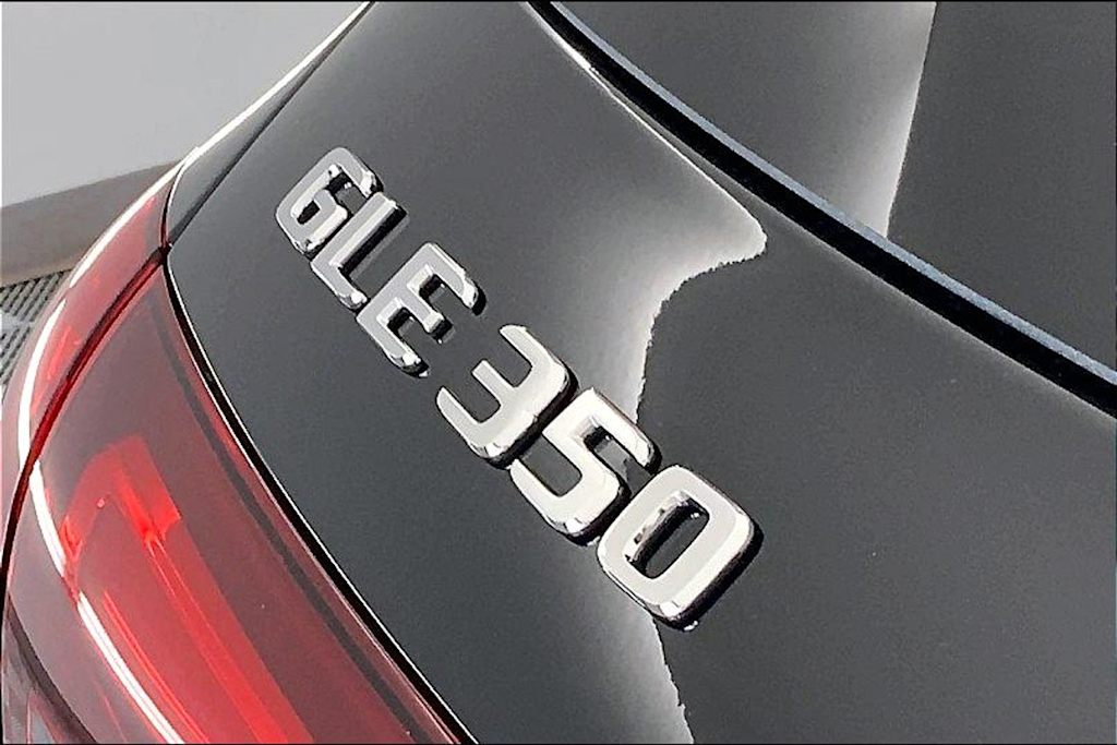 Thumbnail: 2026 Mercedes-Benz GLE - 18