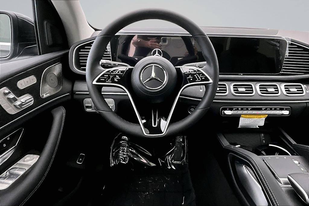 Thumbnail: 2026 Mercedes-Benz GLE - 13