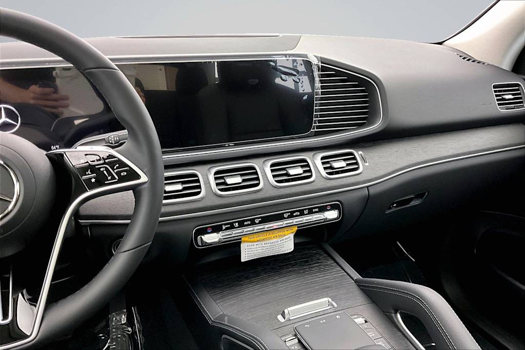 Thumbnail: 2026 Mercedes-Benz GLE - 14